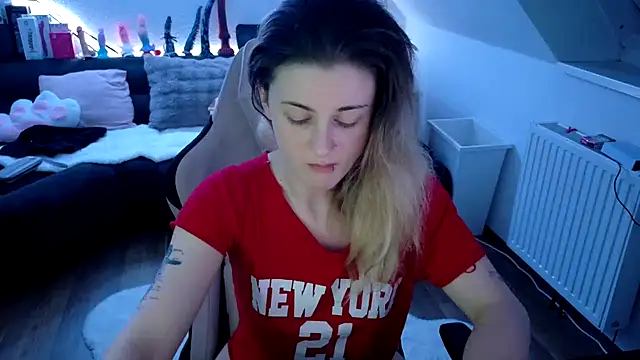 Melly4You online show from July 2026 09:53:02 PM
