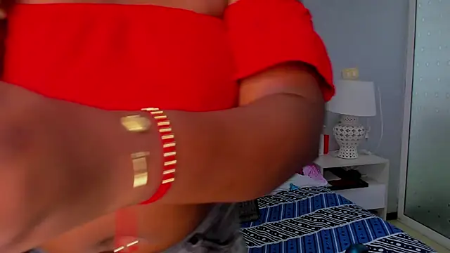 Snapshot of TANISHA_HILL chatting on October 2025 07:33:02 PM TANISHA HILL online show from October 2025 07:33:02 PM