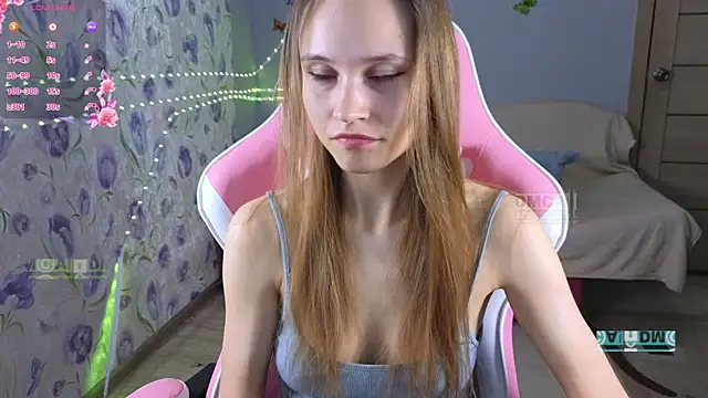 Armurra15 online show from December 2025 04:18:02 AM