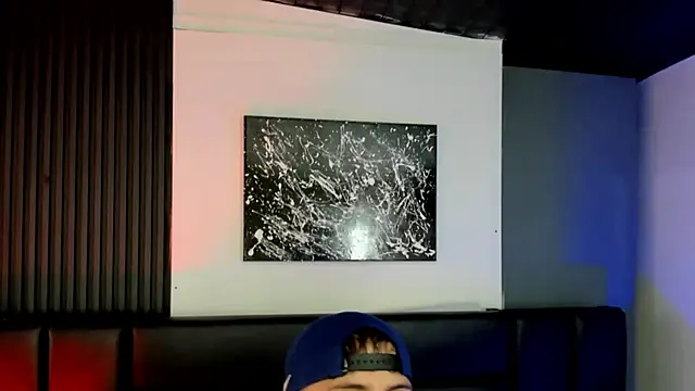 Snapshot of Maximo_Wolff chatting on October 2025 08:04:01 PM Maximo Wolff online show from October 2025 08:04:01 PM