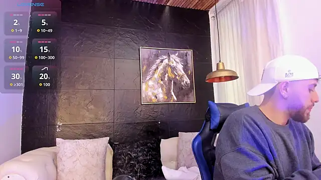 Snapshot of Maximo_Wolff chatting on October 2025 08:11:02 PM Maximo Wolff online show from October 2025 08:11:02 PM