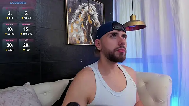 Snapshot of Maximo_Wolff chatting on October 2025 08:20:02 PM Maximo Wolff online show from October 2025 08:20:02 PM