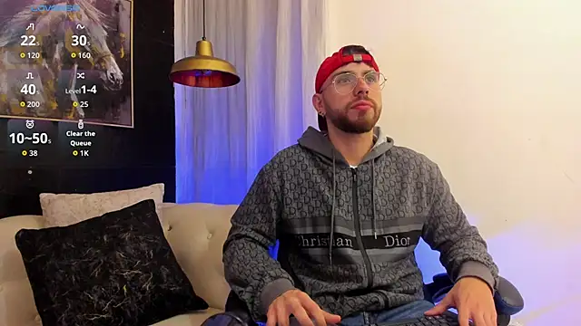 Snapshot of Maximo_Wolff chatting on October 2025 09:59:02 PM Maximo Wolff online show from October 2025 09:59:02 PM