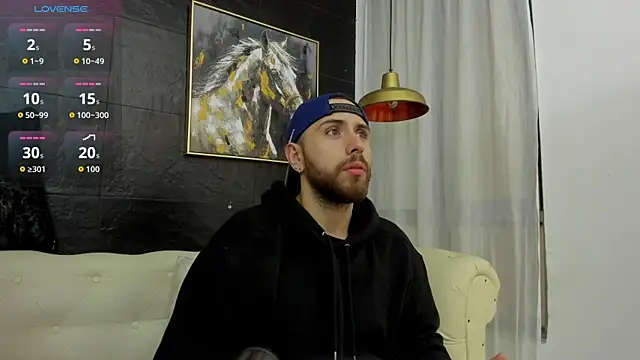 Snapshot of Maximo_Wolff chatting on November 2025 08:20:01 PM Maximo Wolff online show from November 2025 08:20:01 PM