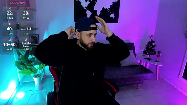 Maximo Wolff online show from December 2025 04:08:01 AM