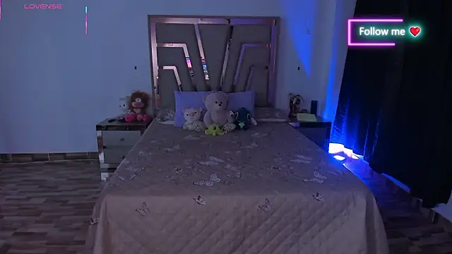 lunaarose online show from March 2026 03:22:02 AM