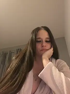 Snapshot of LollyLove_ chatting on February 2026 07:10:01 PM LollyLove online show from February 2026 07:10:01 PM