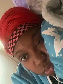 HennessyBaby21 online show from April 2026 01:28:01 PM