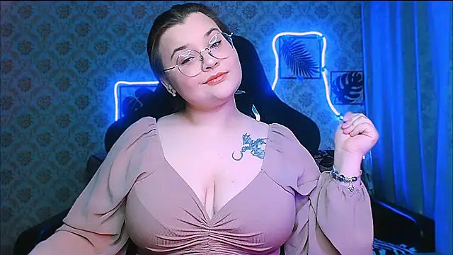 InLoveWithLife26 online show from February 2026 08:05:01 PM