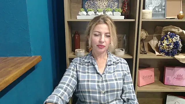 elegance lady online show from September 2025 12:30:01 PM