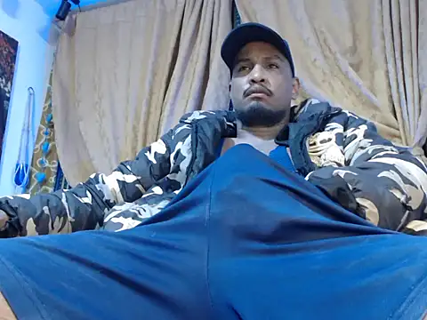 Snapshot of ElCaballeroNegro24 chatting on October 2025 11:26:02 PM ElCaballeroNegro24 online show from October 2025 11:26:02 PM