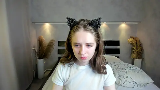 Snapshot of Camilla_Kelly chatting on October 2025 01:14:01 AM Camilla Kelly online show from October 2025 01:14:01 AM