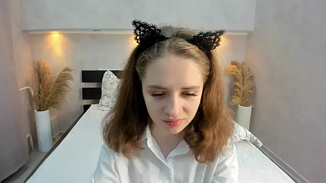 Snapshot of Camilla_Kelly chatting on October 2025 01:15:01 AM Camilla Kelly online show from October 2025 01:15:01 AM