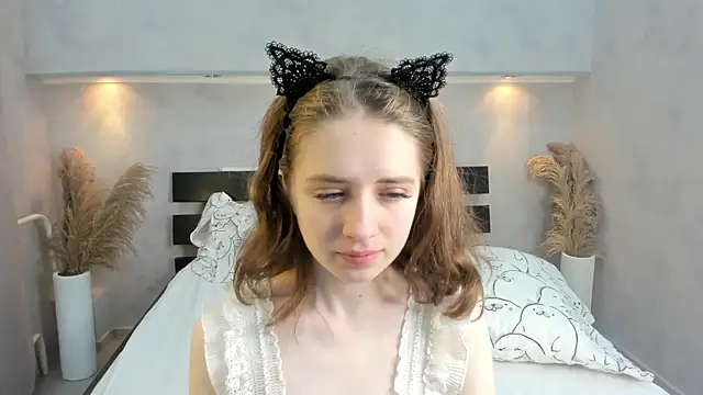 Snapshot of Camilla_Kelly chatting on October 2025 01:06:01 AM Camilla Kelly online show from October 2025 01:06:01 AM