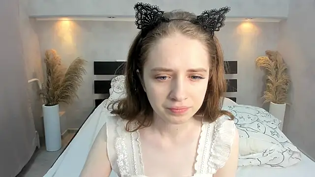 Snapshot of Camilla_Kelly chatting on October 2025 01:06:01 AM Camilla Kelly online show from October 2025 01:06:01 AM