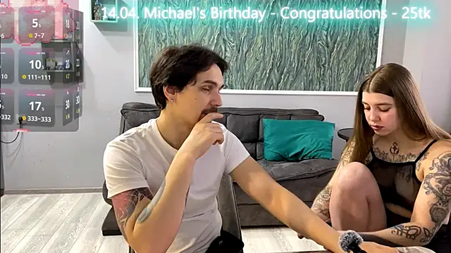 VelvetMiley online show from April 2026 02:44:01 PM