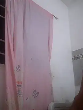 Snapshot of Flaqki chatting on September 2025 12:33:01 AM Flaqki online show from September 2025 12:33:01 AM