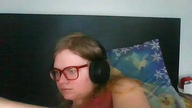 Moonolighta online show from November 2025 09:21:01 AM