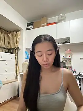 jiajia L online show from October 2025 02:15:02 PM