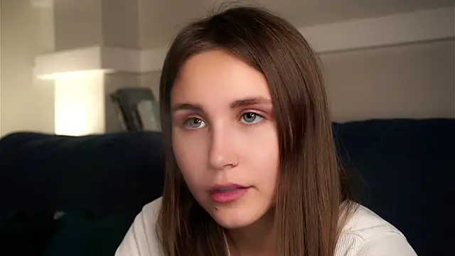 Snapshot of EthalFlowers chatting on September 2025 07:41:01 AM EthalFlowers online show from September 2025 07:41:01 AM