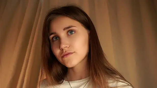 Snapshot of EthalFlowers chatting on September 2025 12:55:02 AM EthalFlowers online show from September 2025 12:55:02 AM