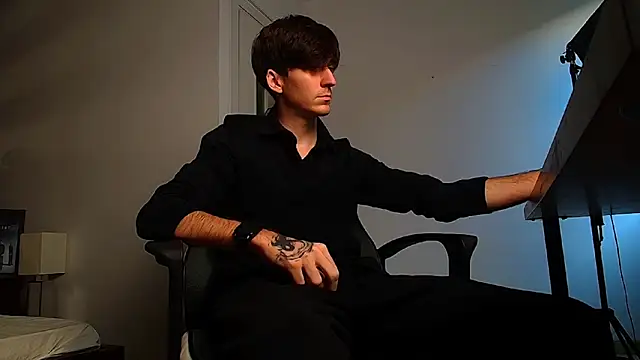 TalonWilde online show from September 2025 05:18:01 AM