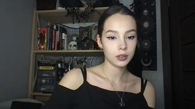 Yuna5343 online show from March 2026 08:25:01 PM