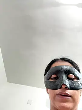 Snapshot of Lusty_Desi chatting on November 2025 01:36:01 AM Lusty Desi online show from November 2025 01:36:01 AM