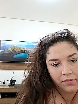 Snapshot of valkiriabbw chatting on November 2025 01:04:02 PM valkiriabbw online show from November 2025 01:04:02 PM