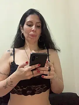 Lhcruz online show from April 2026 03:28:02 AM