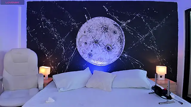 Snapshot of ShaniaDaniels chatting on November 2025 10:09:02 PM ShaniaDaniels online show from November 2025 10:09:02 PM