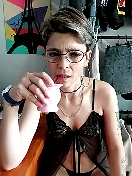 Snapshot of Lulypsicologasexual chatting on October 2025 03:29:01 PM Lulypsicologasexual online show from October 2025 03:29:01 PM