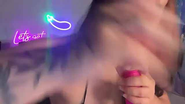 nina lovez online show from October 2025 01:41:02 PM