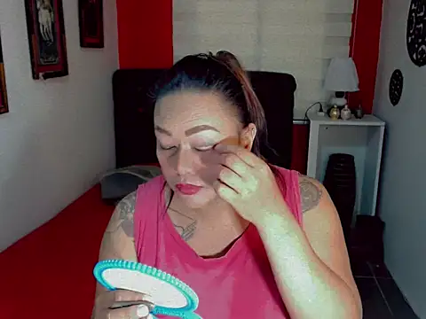 Snapshot of EmmaKantutera chatting on June 2026 03:09:02 AM EmmaKantutera online show from June 2026 03:09:02 AM