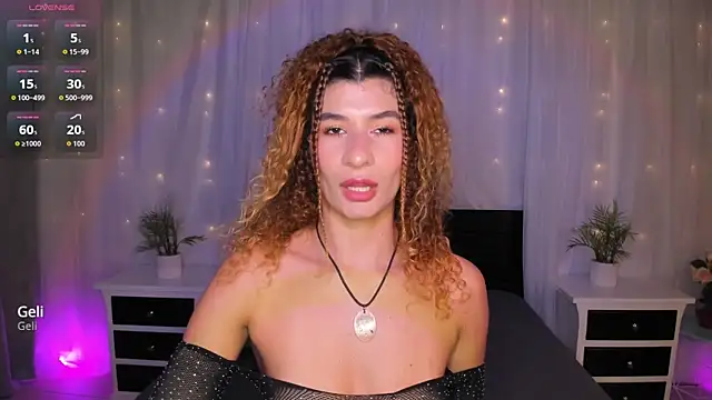 Evolet Bee online show from October 2025 03:09:01 PM