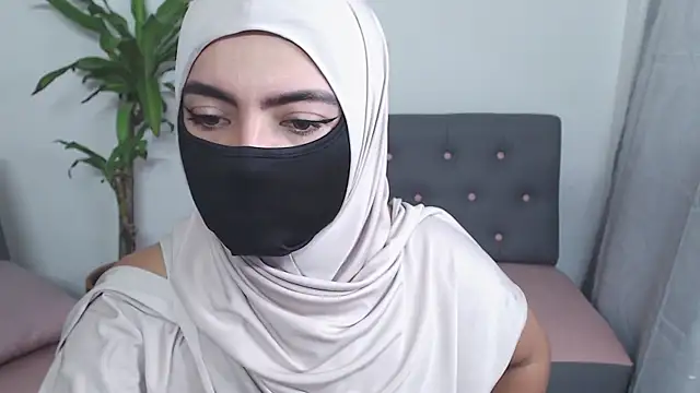 jade nassar online show from October 2025 08:42:01 PM