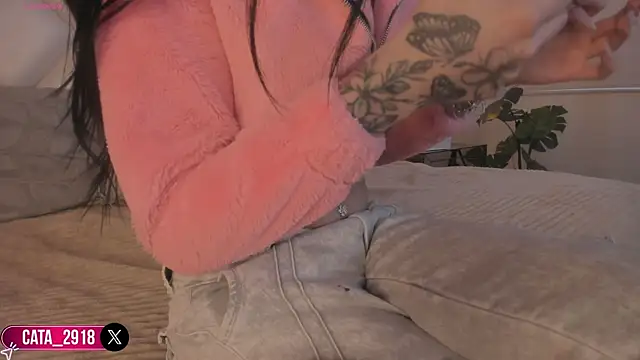 Megan DH online show from November 2025 11:54:01 AM