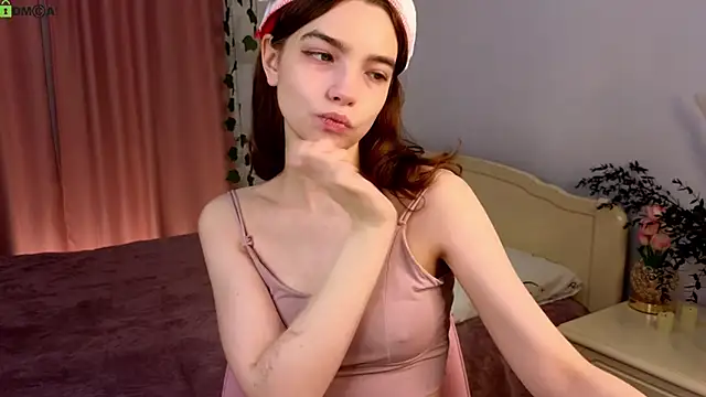 Evi Brook online show from December 2025 06:33:01 AM