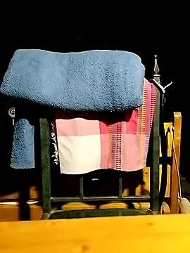 JohnnyTos online show from September 2025 06:40:01 PM