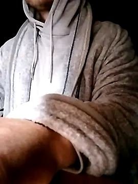 Snapshot of JohnnyTos chatting on May 2026 09:57:01 PM JohnnyTos online show from May 2026 09:57:01 PM