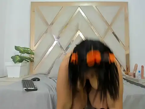 Snapshot of arielasm chatting on October 2025 12:56:01 PM arielasm online show from October 2025 12:56:01 PM