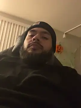 Snapshot of Bbrn69official chatting on October 2025 06:48:01 AM Bbrn69official online show from October 2025 06:48:01 AM