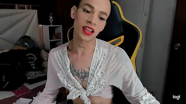 Snapshot of sara_slut21 chatting on December 2024 11:53:01 AM sara slut21 online show from December 2024 11:53:01 AM