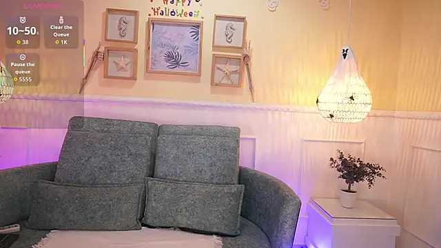 LoonaNyx online show from October 2025 11:31:02 AM