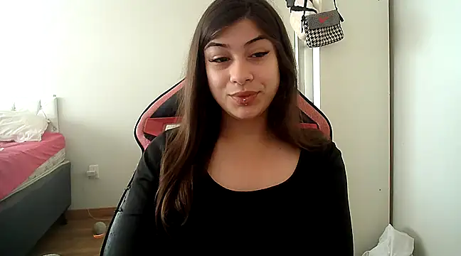 Becca B online show from October 2025 03:13:01 PM