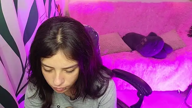 Snapshot of kathie_lozada chatting on September 2025 04:49:01 AM kathie lozada online show from September 2025 04:49:01 AM