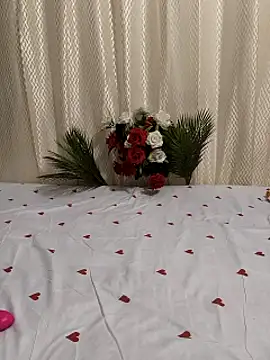 Shalu G online show from November 2025 08:44:01 PM