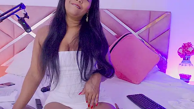 Snapshot of sofia_07 chatting on June 2026 04:55:01 AM sofia 07 online show from June 2026 04:55:01 AM