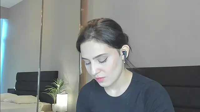 Forever Smiler online show from October 2025 09:20:01 AM