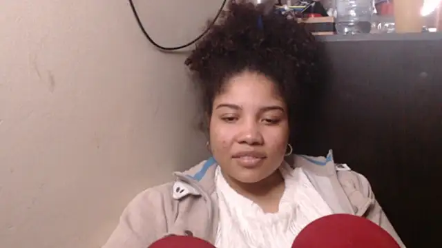 madelene online show from November 2025 01:37:01 AM